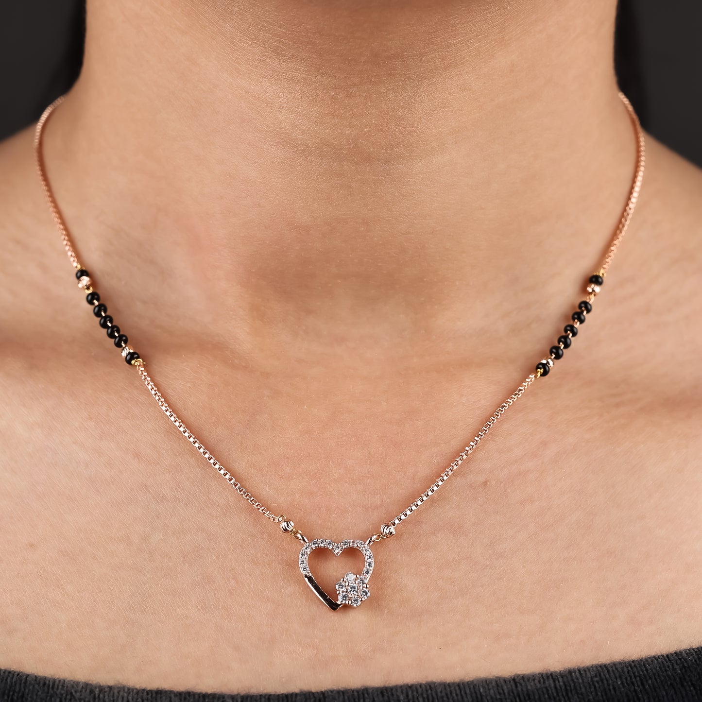 Vama Mangalsutra