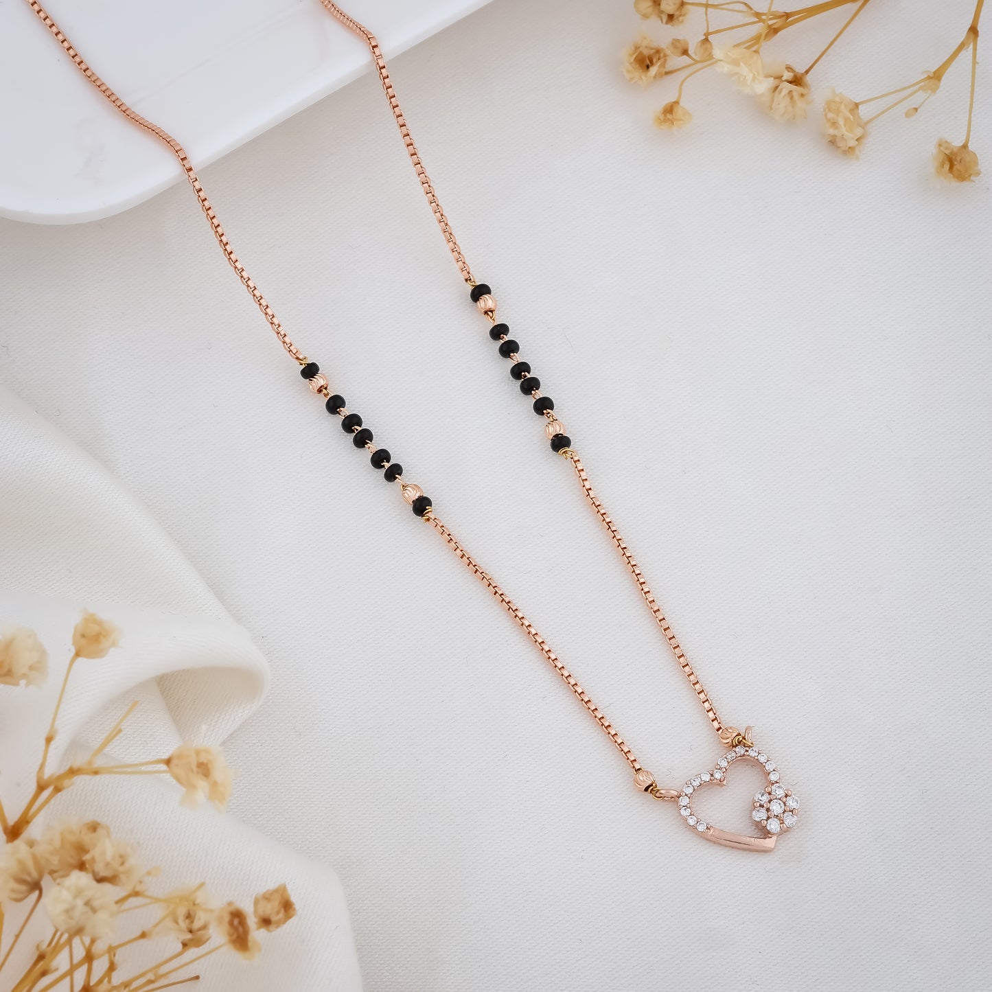 Vama Mangalsutra